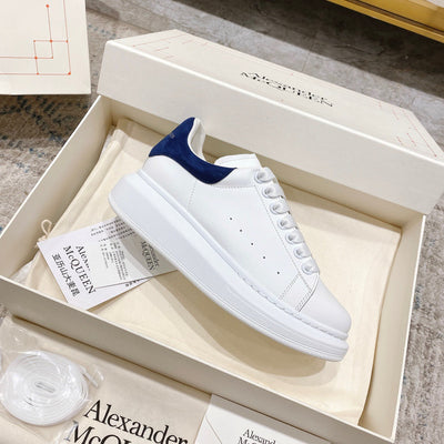 Sneakers & Shoes