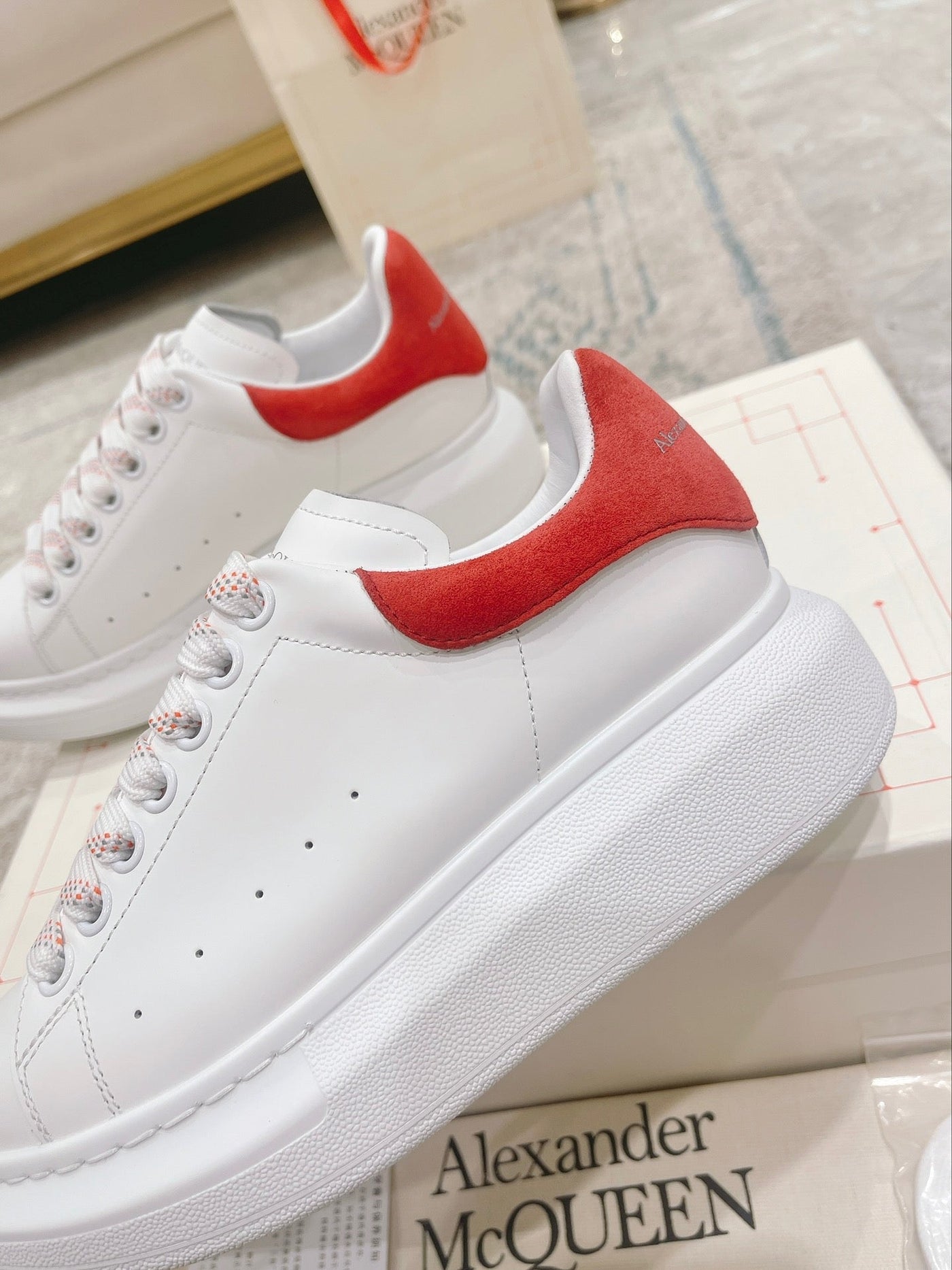 Sneakers & Shoes