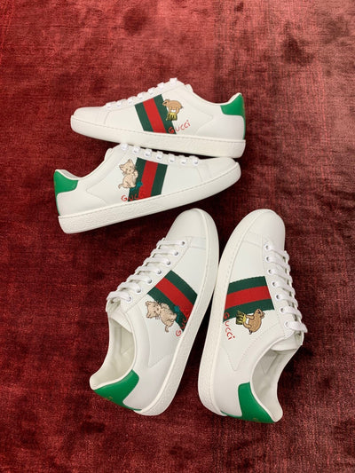 Sneakers & Shoes