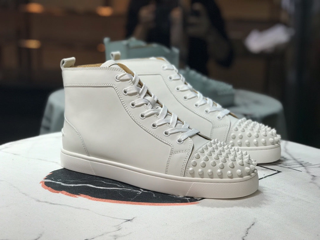 Sneakers & Shoes