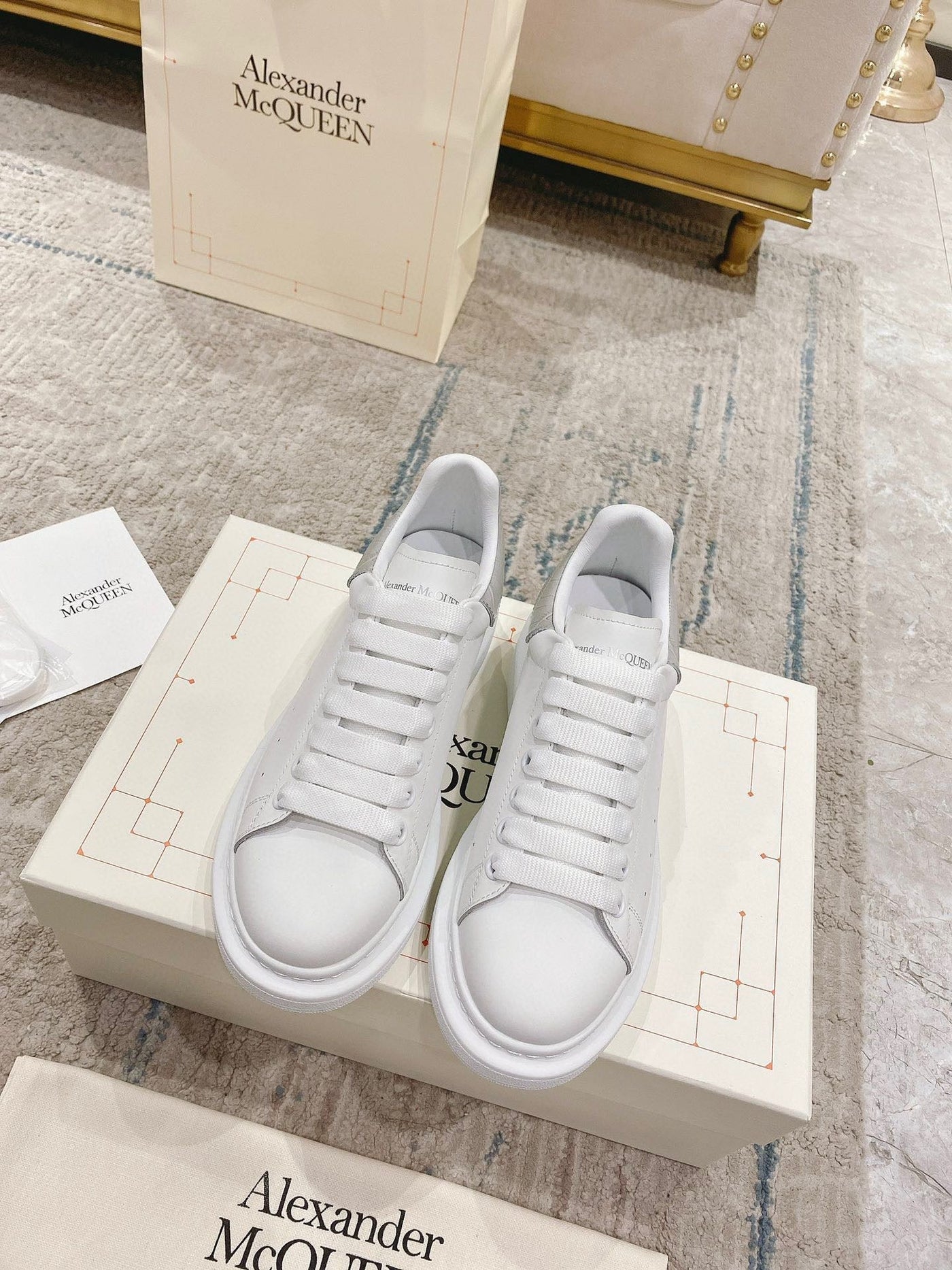 Sneakers & Shoes