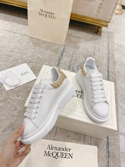 Sneakers & Shoes