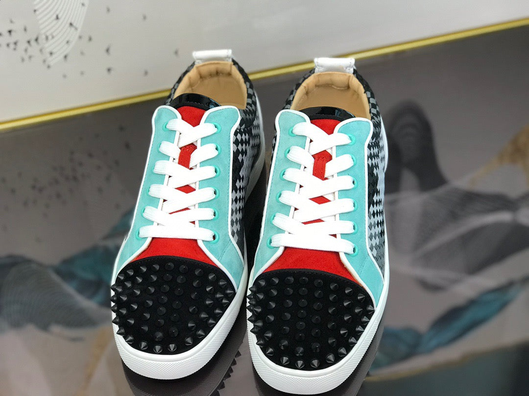 Sneakers & Shoes