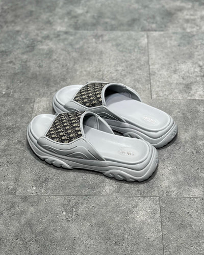 DIO Sandal