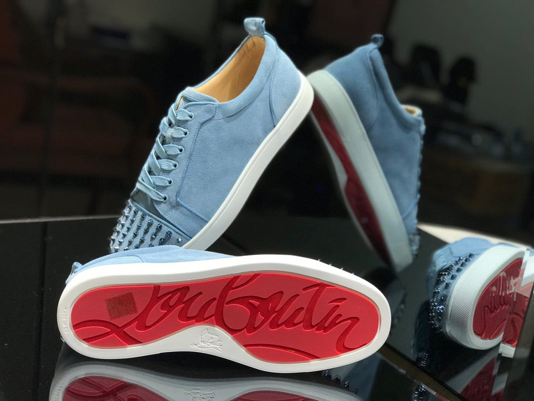 Sneakers & Shoes