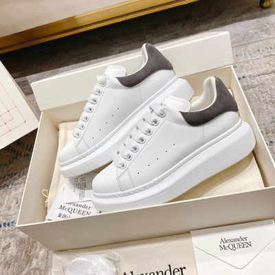 Sneakers & Shoes