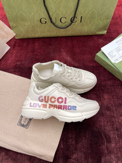 Sneakers & Shoes