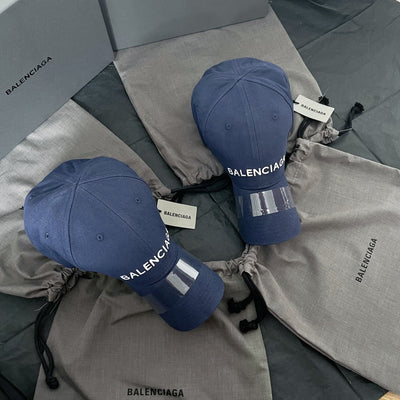Caps