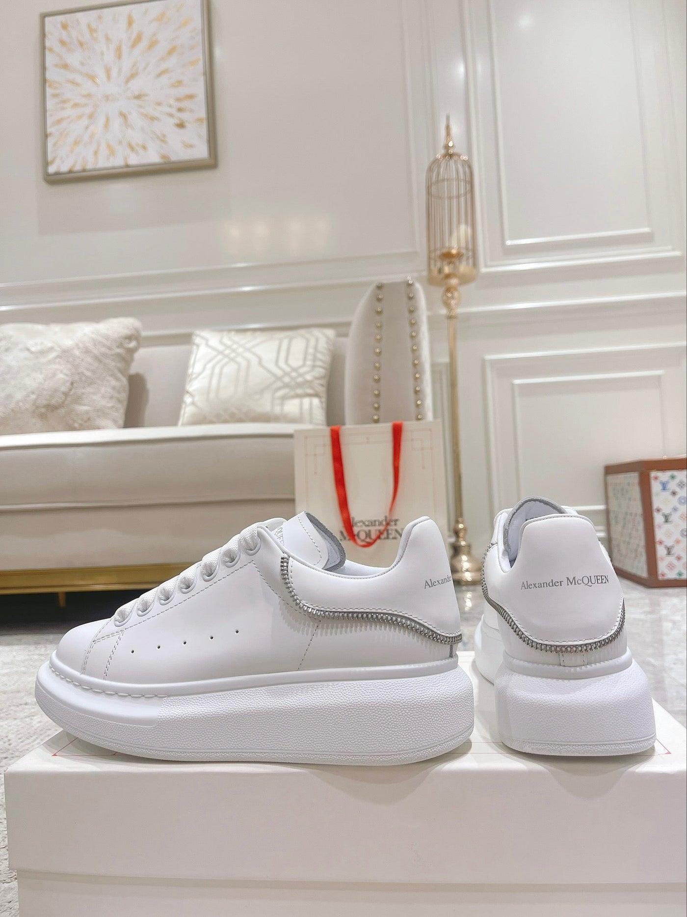 Sneakers & Shoes