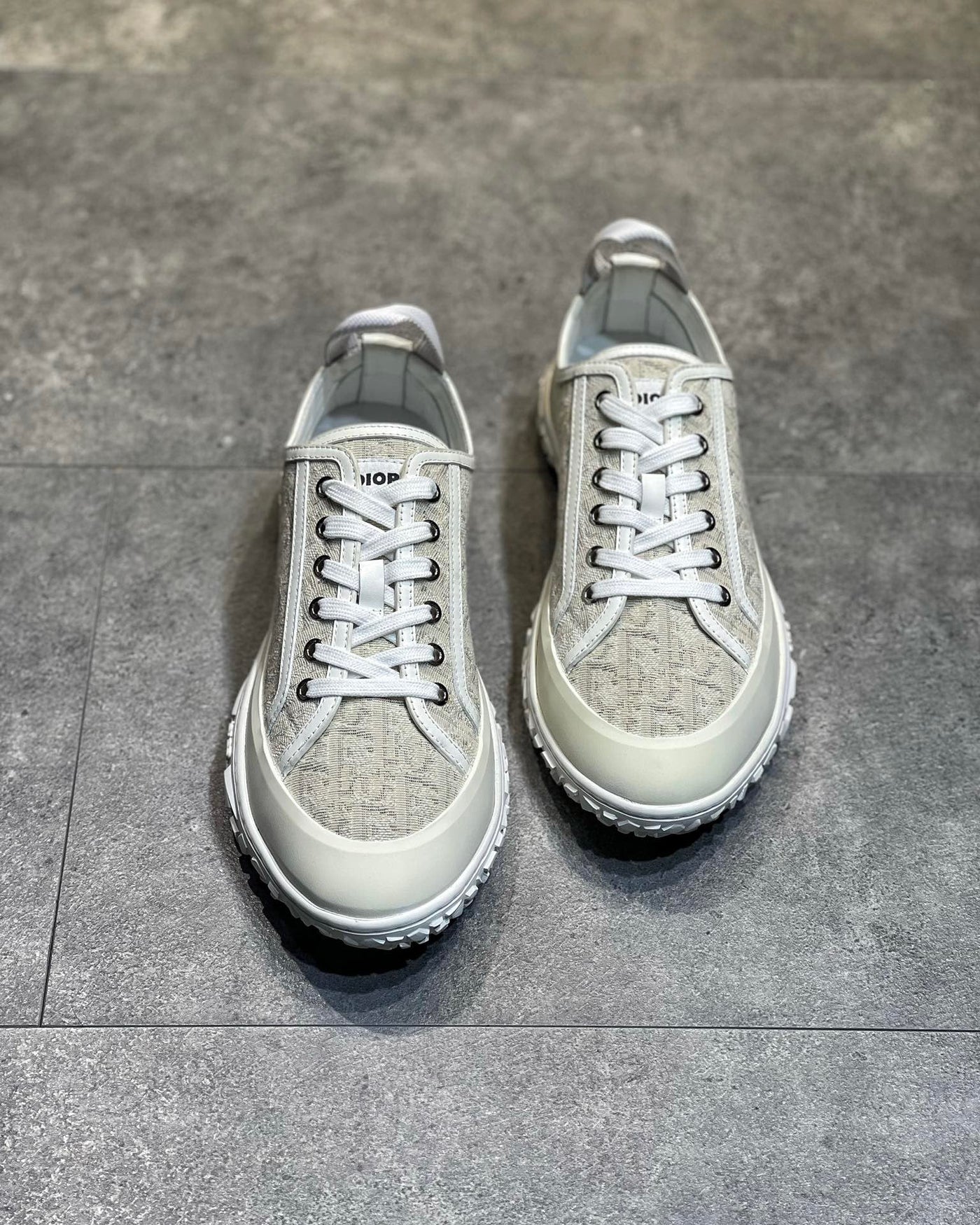 DIO Sneakers