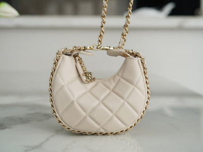 CHA 23p Hobo Bag (small)
