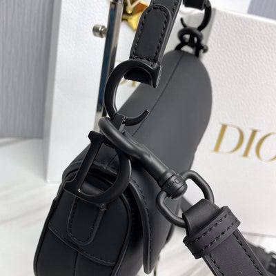 DIO Saddle