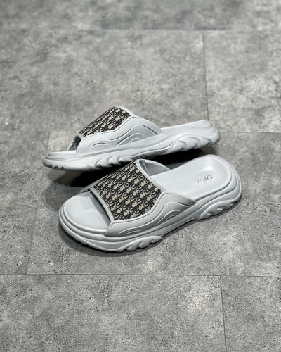 DIO Sandal