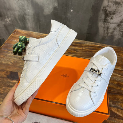 HERM Sneakers