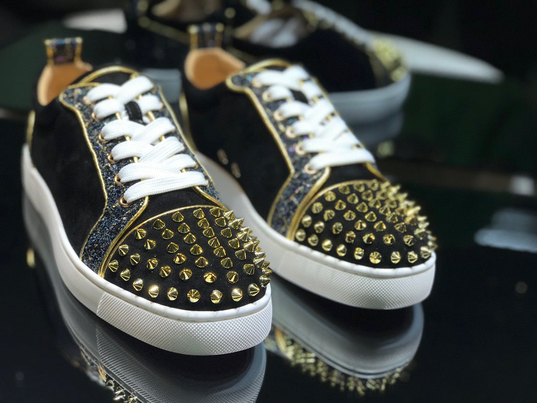 Sneakers & Shoes