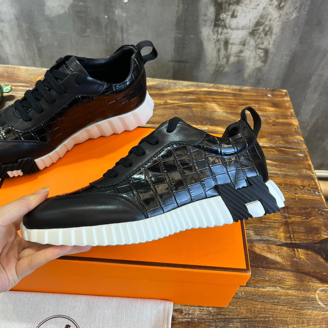 HERM Sneakers