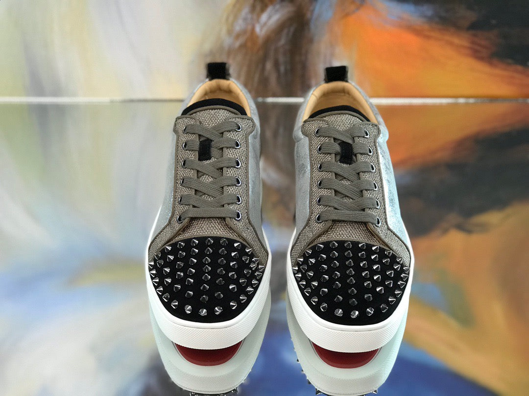 Sneakers & Shoes