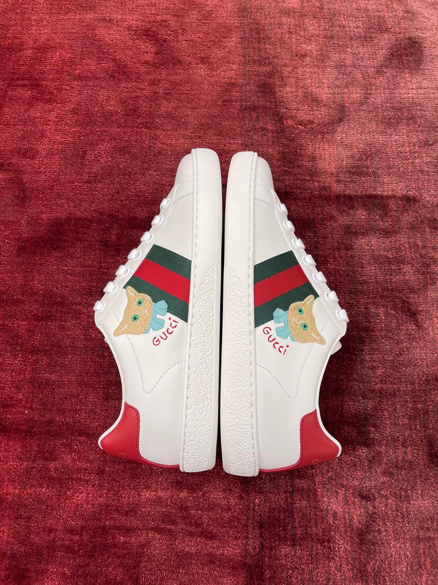 Sneakers & Shoes