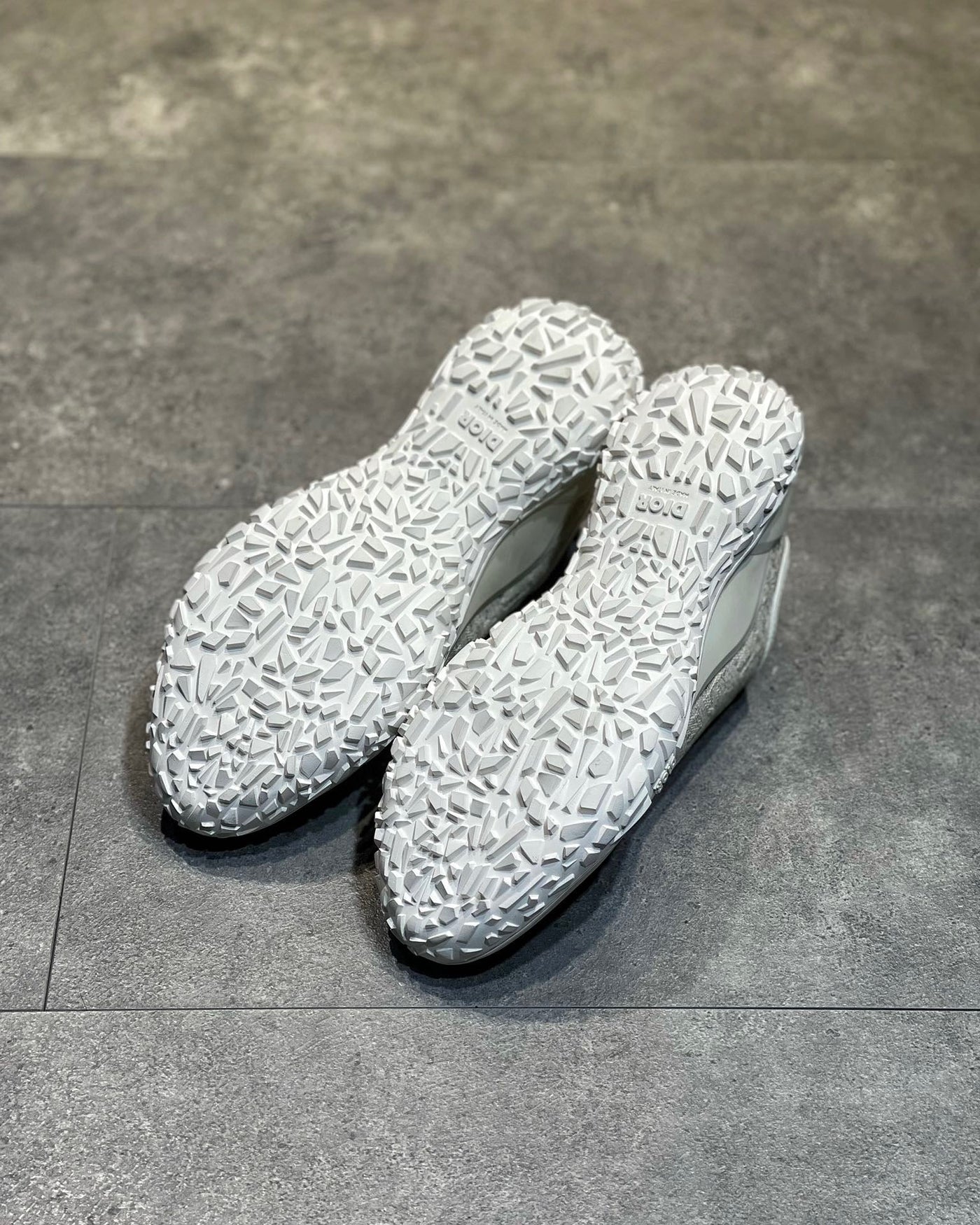 DIO Sneakers