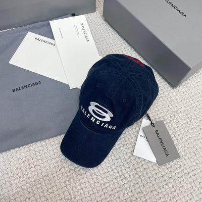 Caps