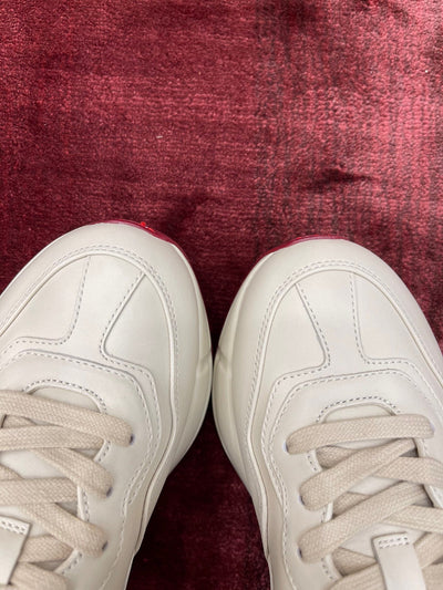 Sneakers & Shoes