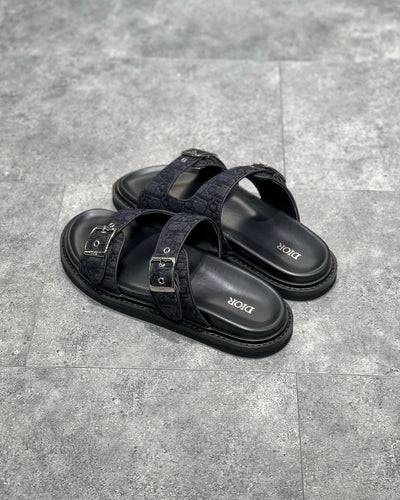 DIO Sandal