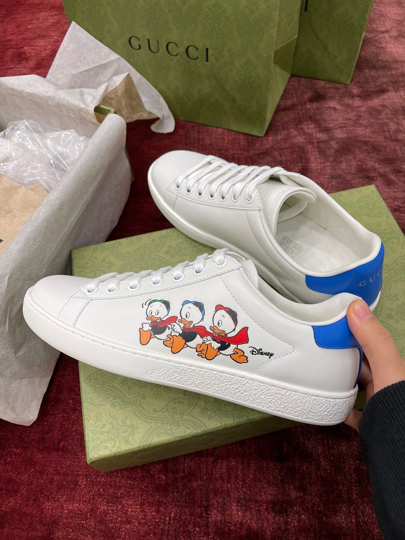 Sneakers & Shoes