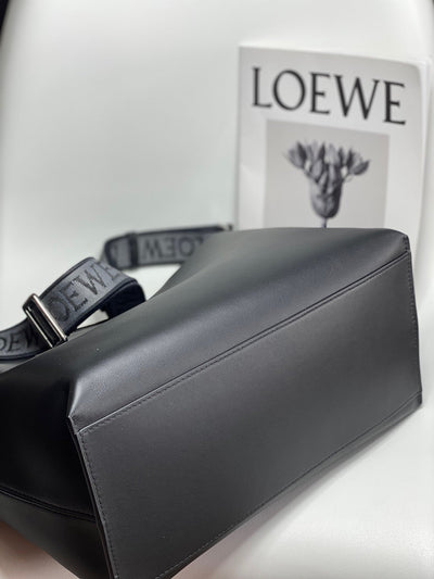 LO Messenger Bag