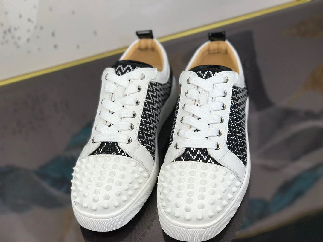 Sneakers & Shoes
