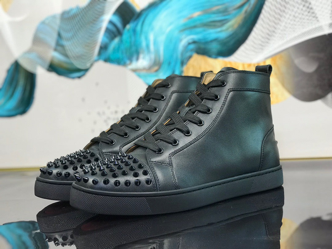 Sneakers & Shoes