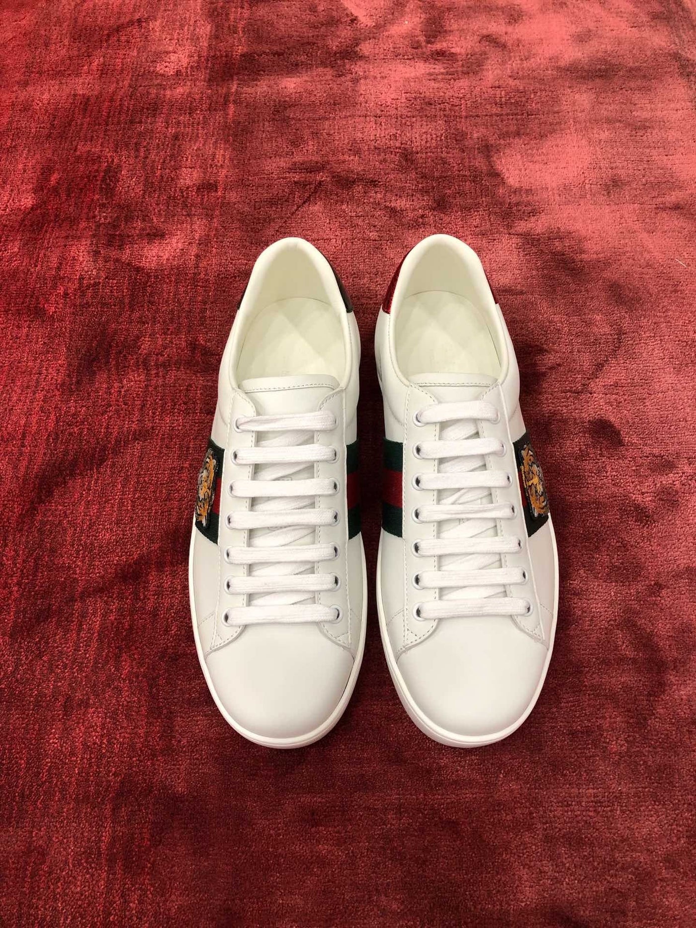 Sneakers & Shoes