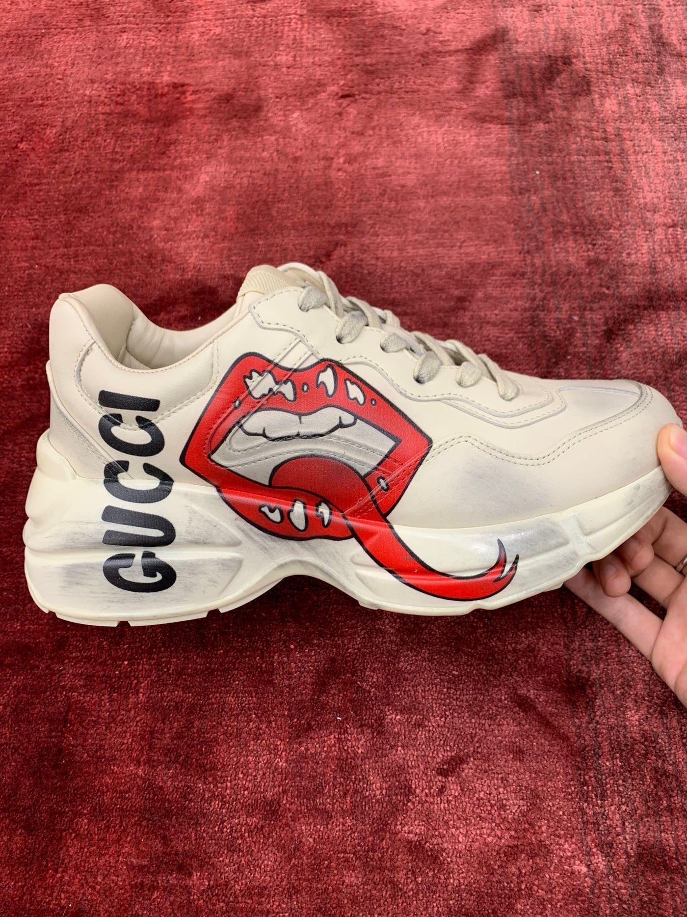 Sneakers & Shoes