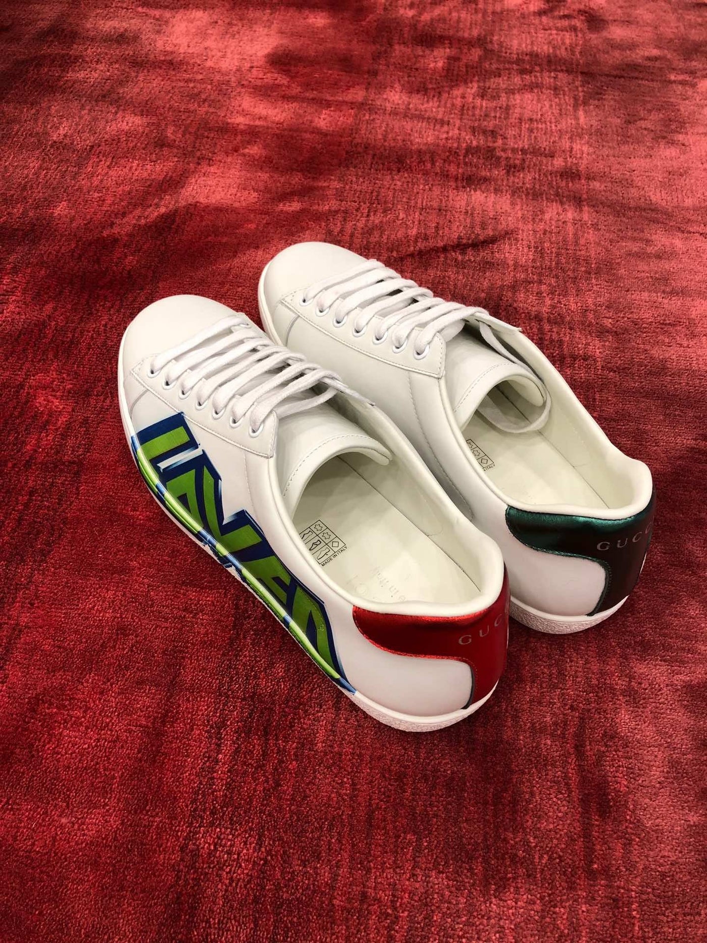 Sneakers & Shoes