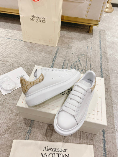 Sneakers & Shoes