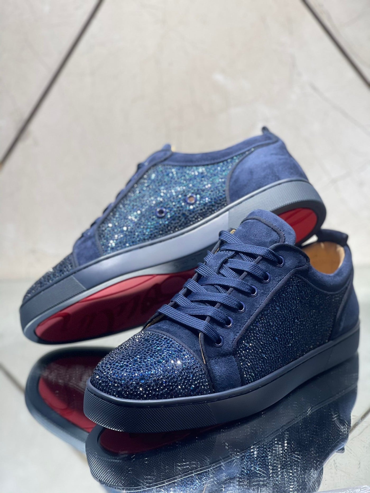 Sneakers & Shoes