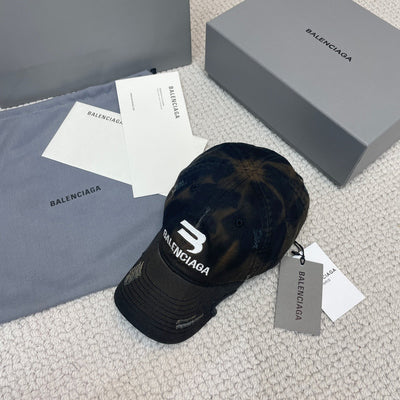 Caps