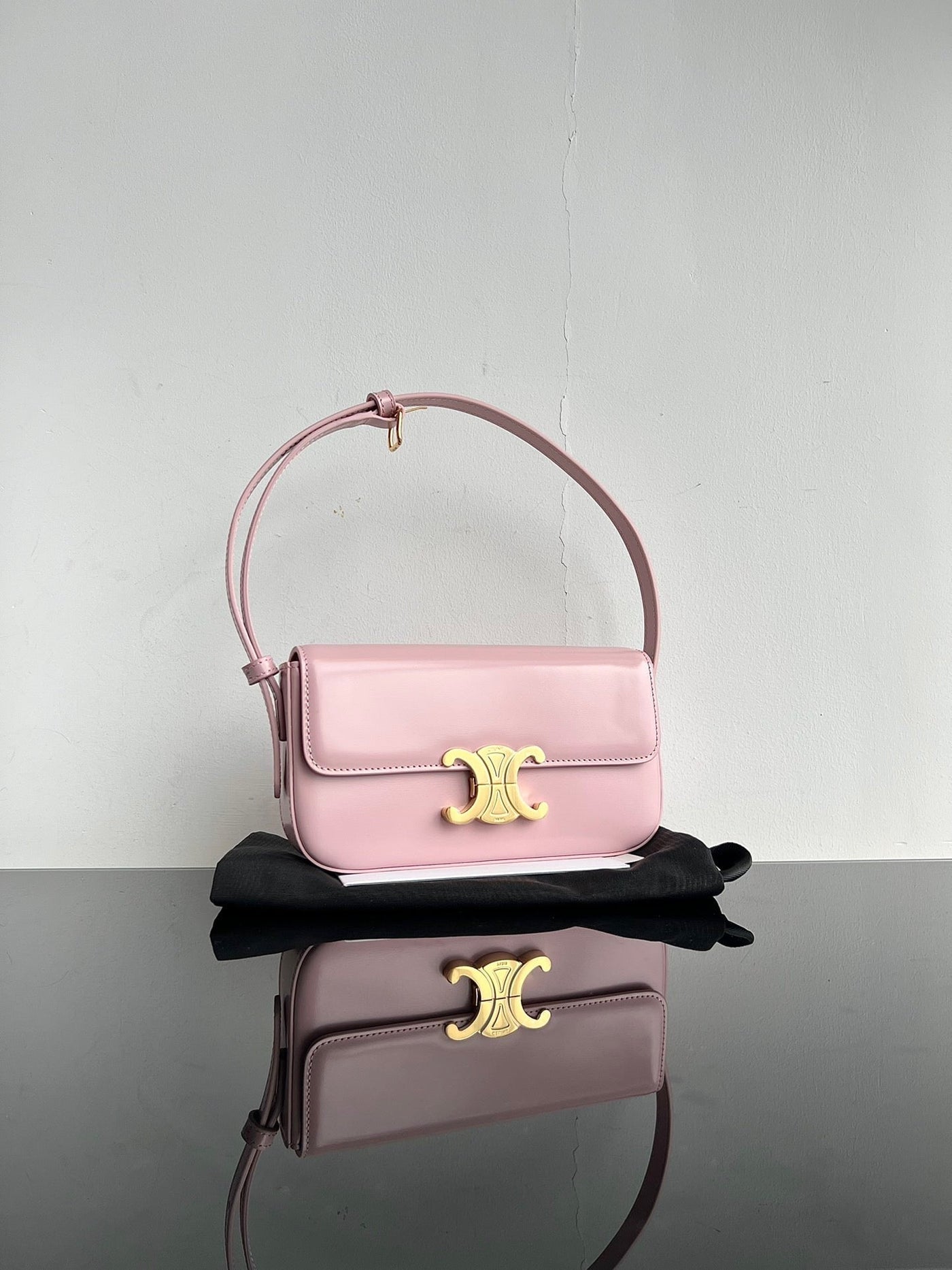 CEL Triomphe Hobo