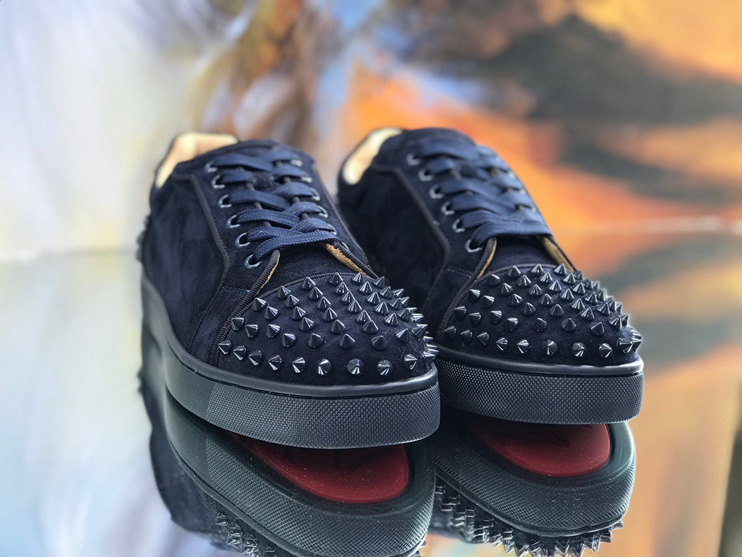 Sneakers & Shoes