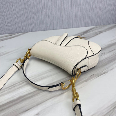 DIO Saddle