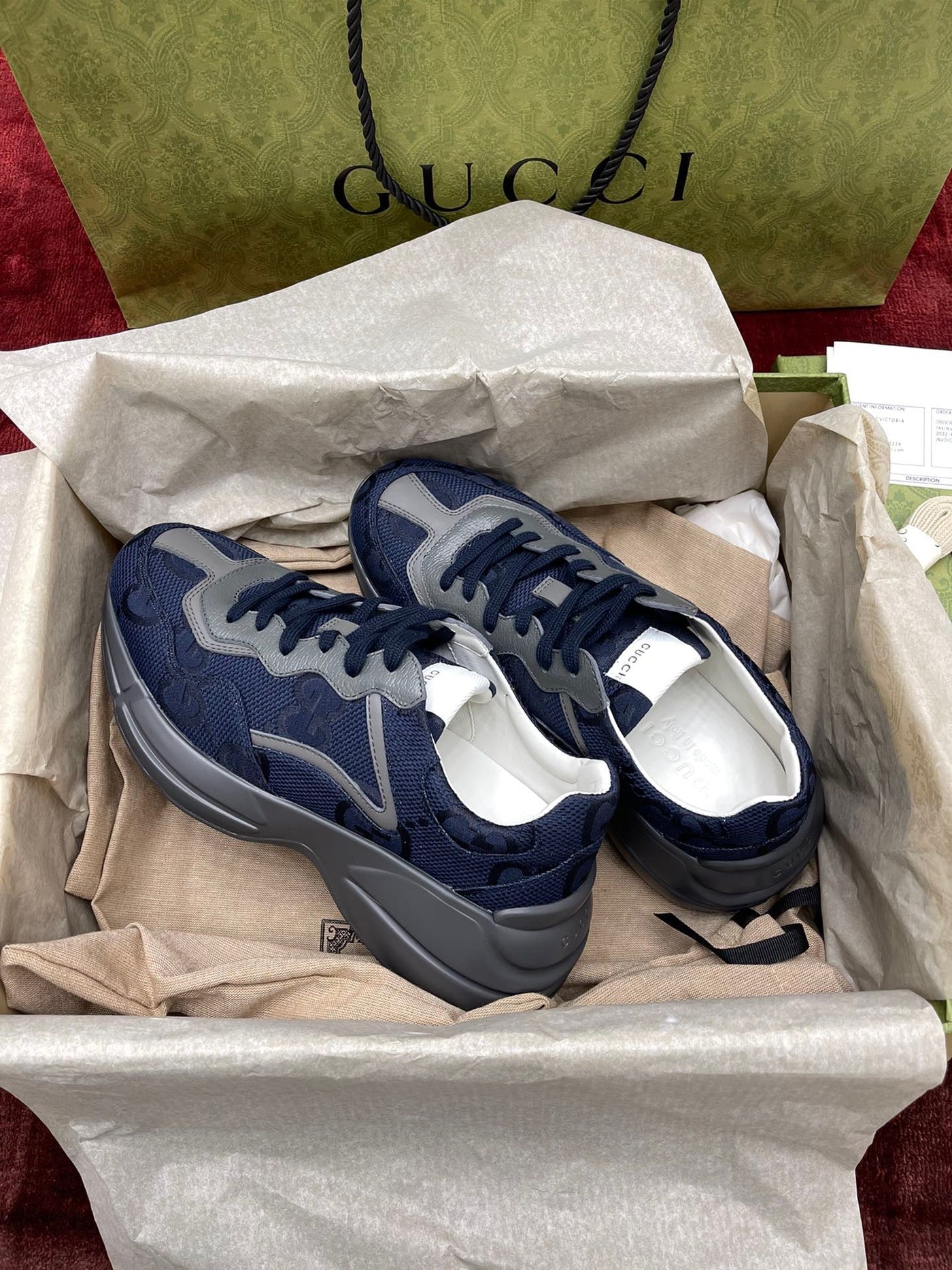 Sneakers & Shoes