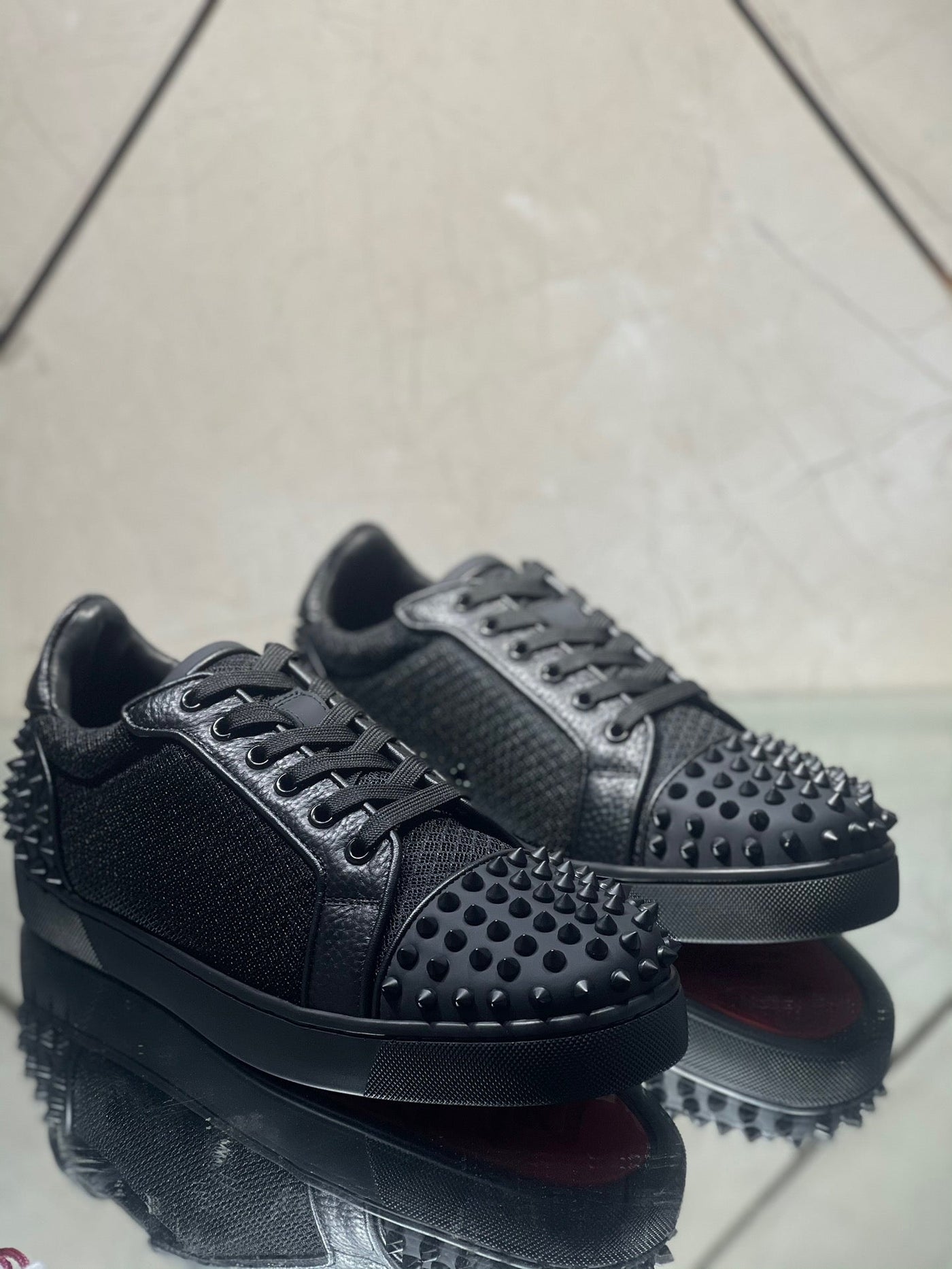 Sneakers & Shoes