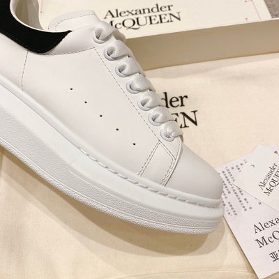 Sneakers & Shoes