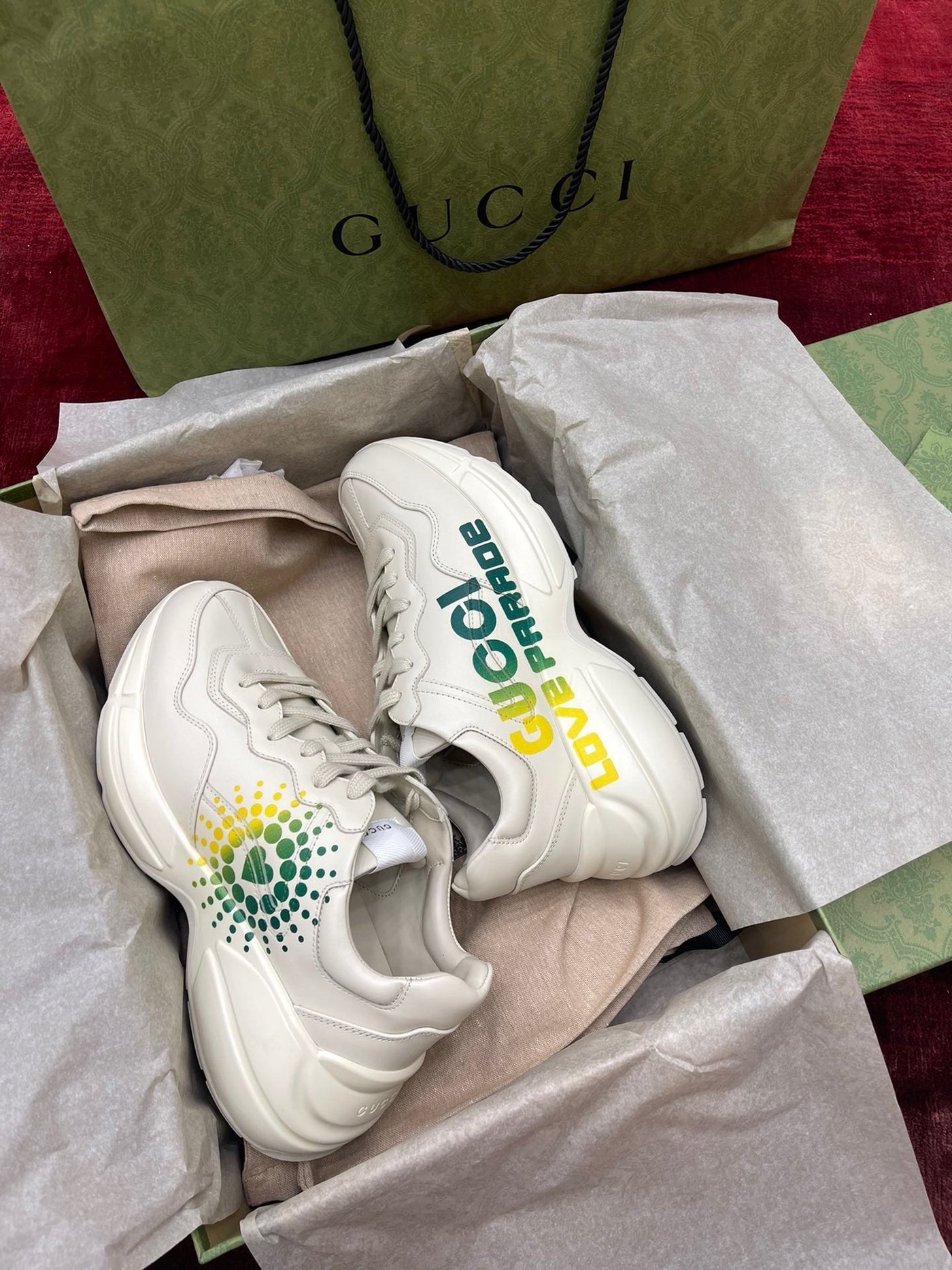 Sneakers & Shoes