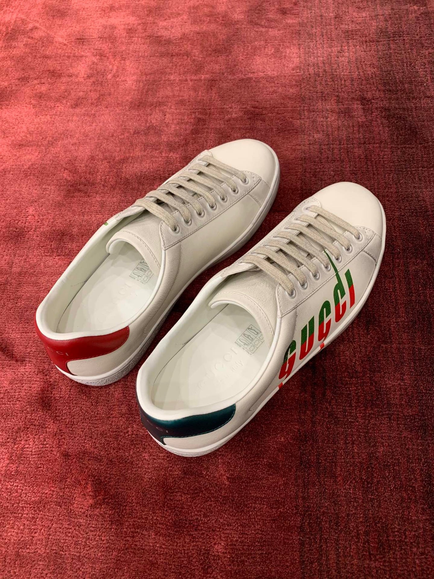 Sneakers & Shoes