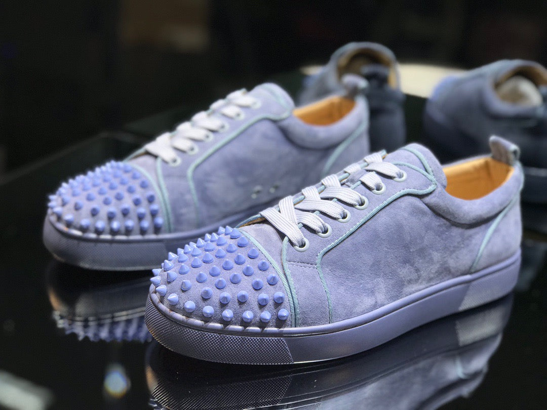 Sneakers & Shoes