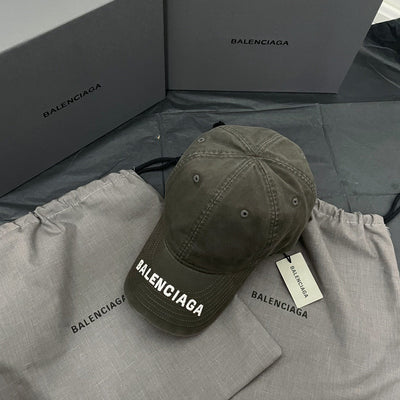 Caps