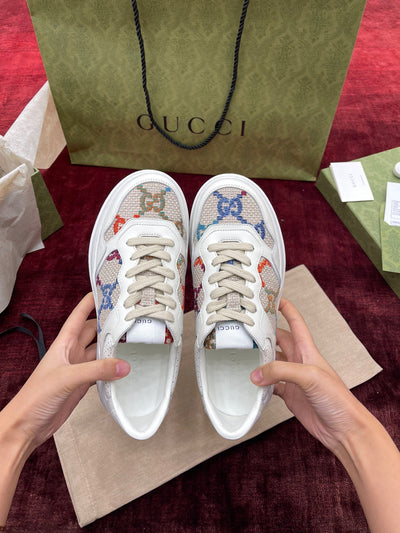 Sneakers & Shoes