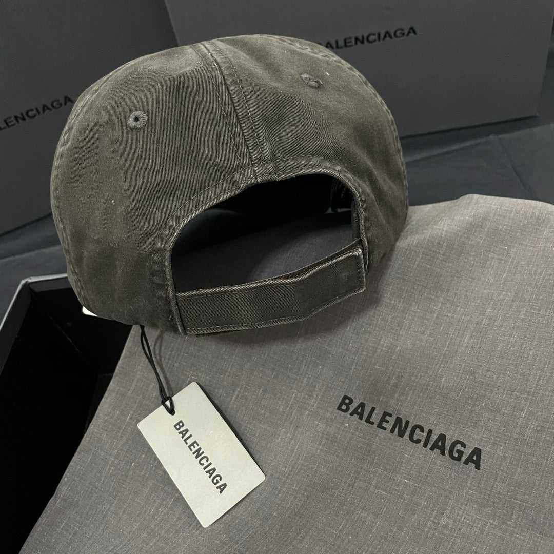 Caps