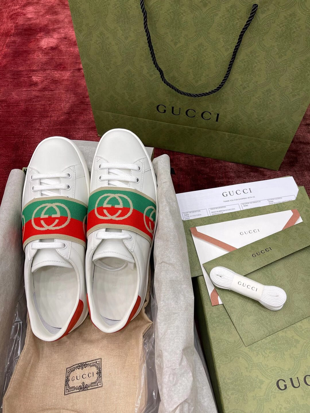 Sneakers & Shoes