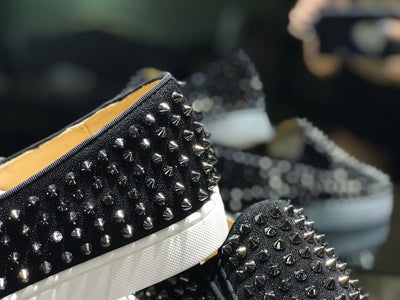 Sneakers & Shoes